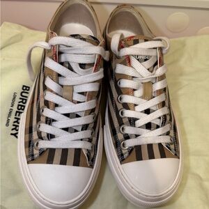 Burberry Beige and Black Striped Sneakers
